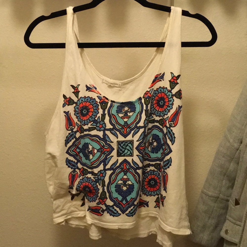 Title Unknown tank top